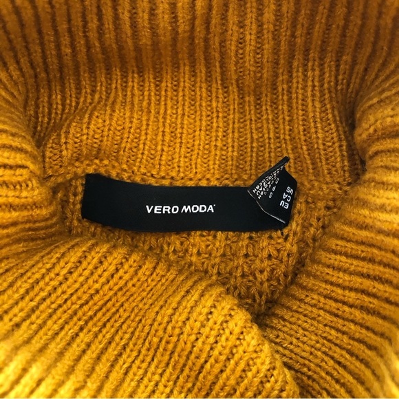 Vero Moda caramel oversized cowl neck knit sweater. Size S. - Picture 8 of 11
